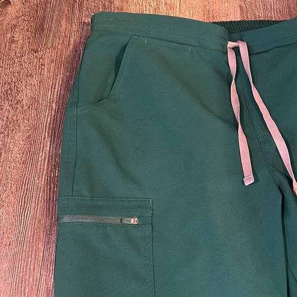 FIGS - Picture 2 of 2